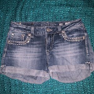 Miss me jean shorts size 29